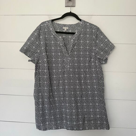 Talbots Women’s XL Black White Patterned Top Blouse - Picture 1 of 5